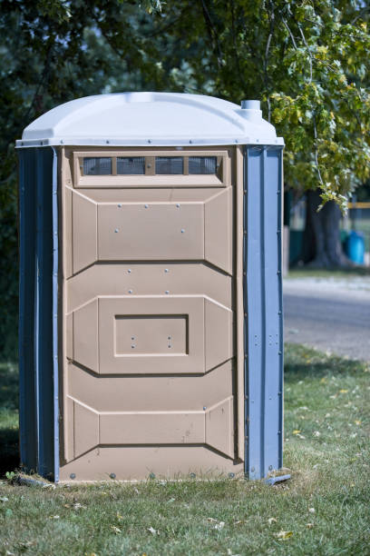 Best Portable toilet rental cost  in La Crosse, KS
